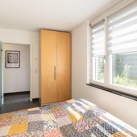 Modernes Mit Terrasse *